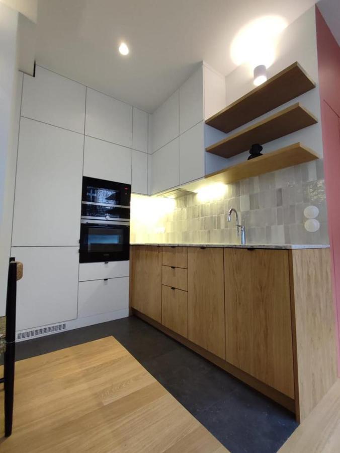 Suite Confortable Sur Le Canal Saint-Martin / Republique ปารีส ภายนอก รูปภาพ
